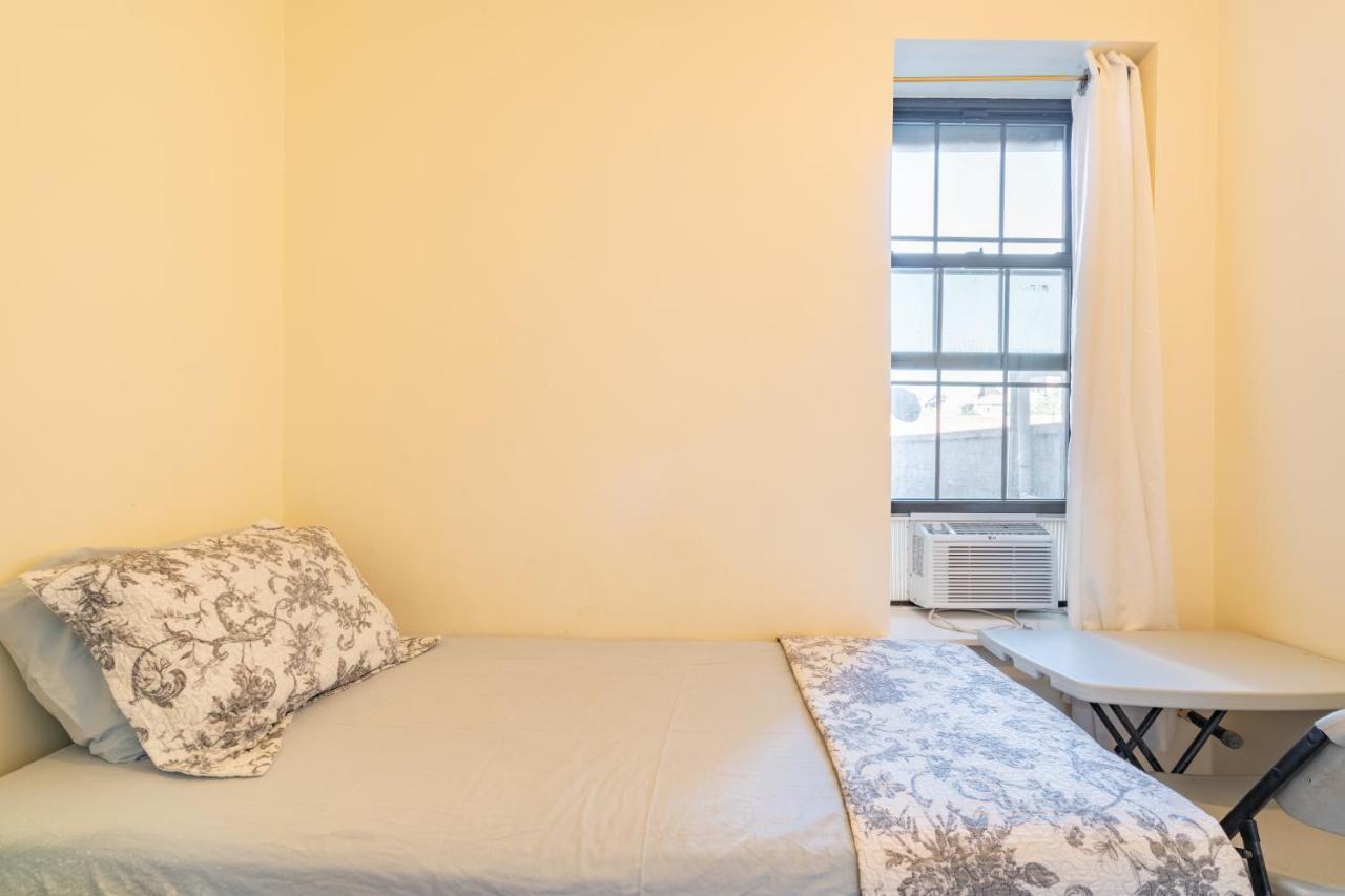 Empire Blvd Guest House Ню Йорк Екстериор снимка