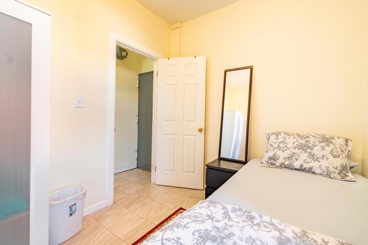 Empire Blvd Guest House Ню Йорк Екстериор снимка