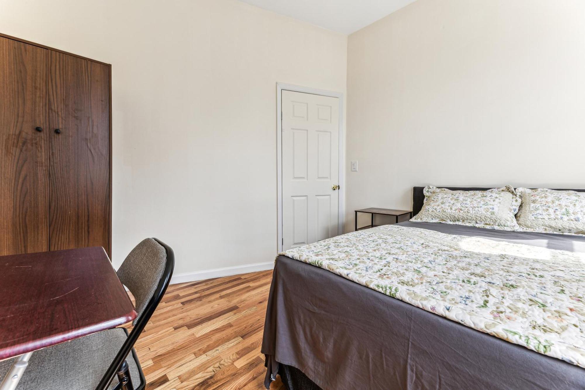 Empire Blvd Guest House Ню Йорк Екстериор снимка